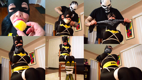 Batgirl Chairtied